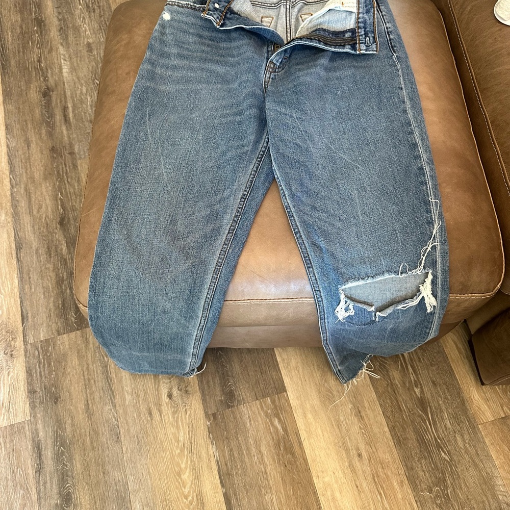 Abercrombie 90s slim straight jeans dark wash. Size 29. - Picture 3 of 4